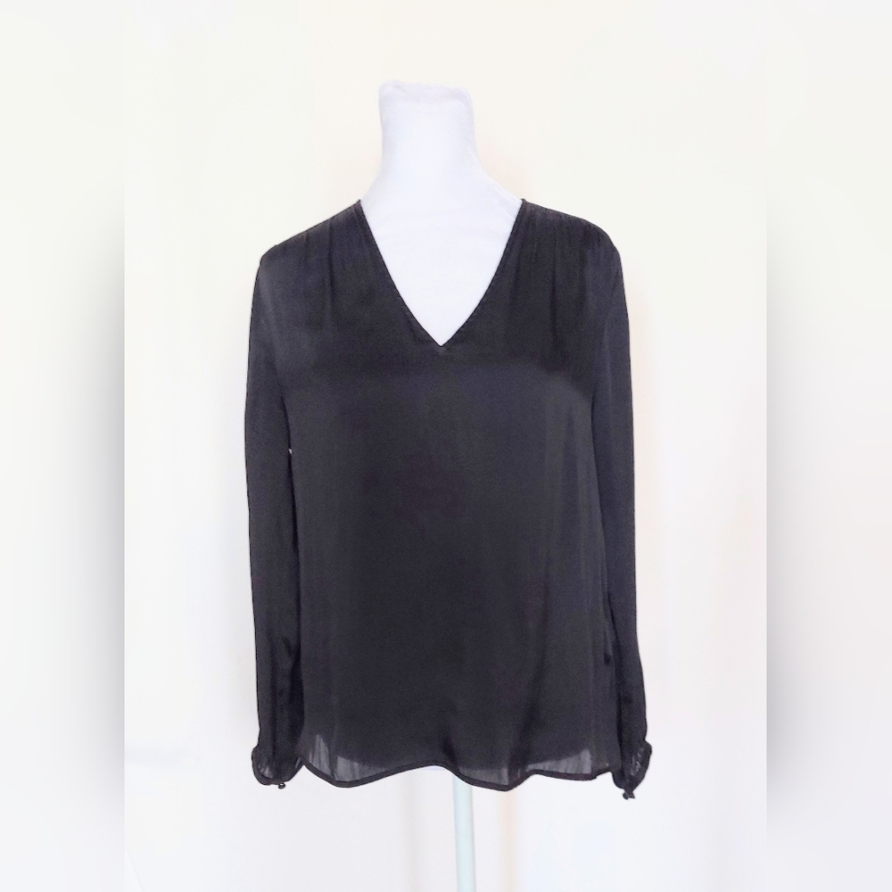 Banana Republic Petite Soft Satin Smocked Long Sleeve Blouse Size Petite Small